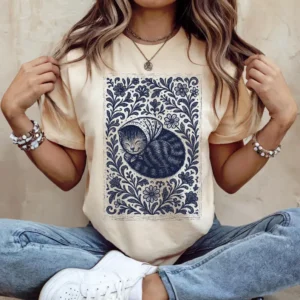 Handmade Babushka Cat T-Shirt – Vintage Linocut Style Tee for Cat Lovers & Art Enthusiasts